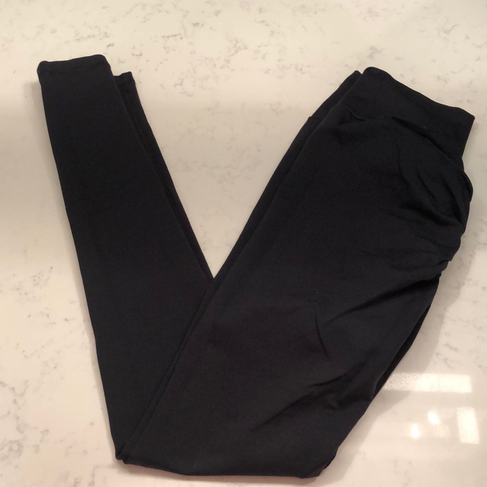 High V waisted booty scrunch leggings